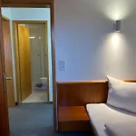 Bausenberg Aparthotel *